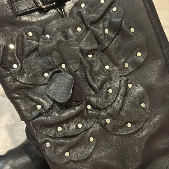 Valentino Garavani Black Heeled Moto Boots Tea Rose Studded Italian Leather 37.5 - Picture 7 of 10